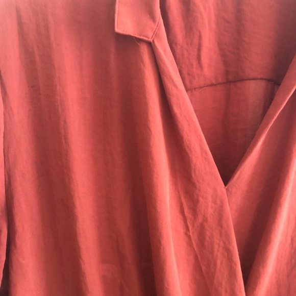 Silence & Noise Rust Flowy Short Sleeve Blouse - Picture 2 of 5